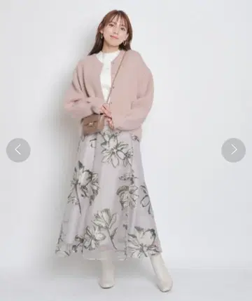 Mystrada 목련 펄 플레어 스커트