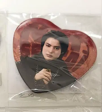 토노호에 TOS 복권 B상 하트형 캔뱃지 고쥬우쟈