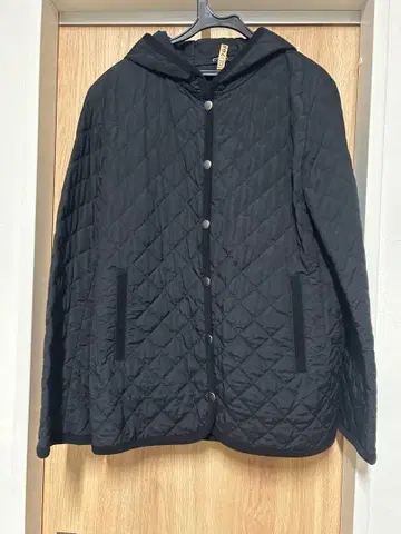 올드 잉글랜드 블랙 후드 부착 퀼팅 자켓