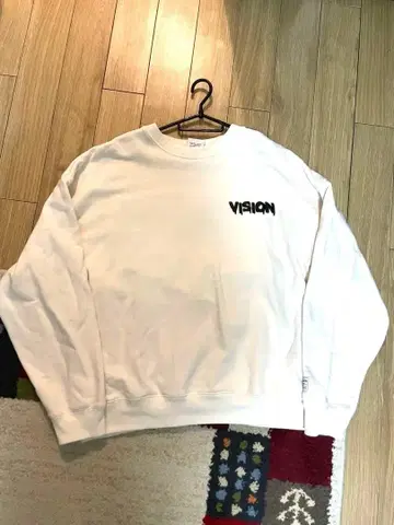 VISION 화이트 크루넥 트레이닝복