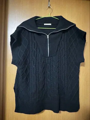 터틀 하프 지퍼 베스트