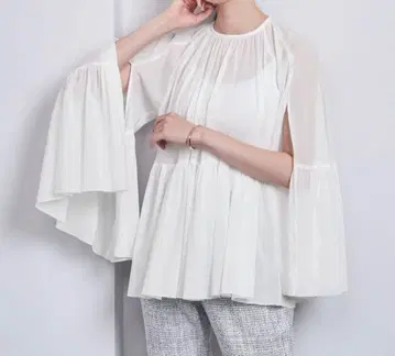 [새상품급] UNITED ARROWS 시어 케이프 슬리브 블라우스