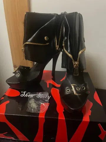 지퍼 블랙 하이힐 부츠 showstory