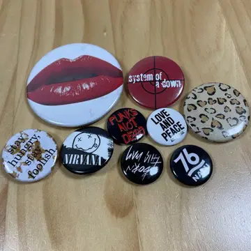 캔뱃지 9개 세트 입술 락 영문 구제 의류 빈티지 펑크