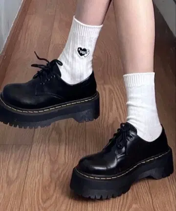 통굽 플레인토 블랙 [ LADY LIKE ]