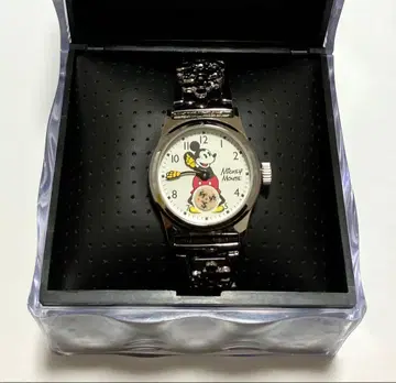 [새상품급] Disney 미키 손목시계 케이스 포함