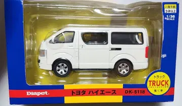 1/36 도요타 하이에이스 [다이아펫]