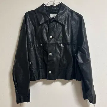 ZARA 페이크 레더 자켓