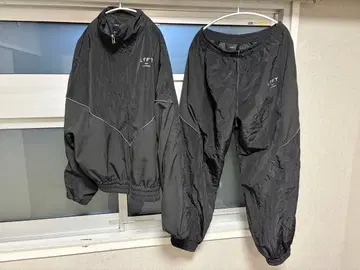 [ 완판템 ] V-FORM 오버사이즈 트랙 자켓&팬츠