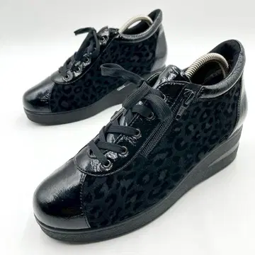 아틀리에 스니커즈 Y4817 통굽 레오파드 무늬 23.0 블랙 Y1279
