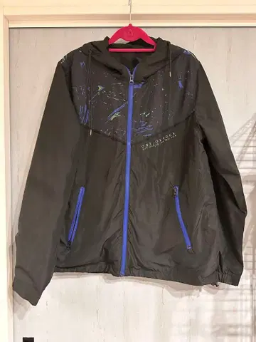 ONE OK ROCK 2018 자켓 M 사이즈