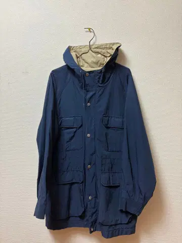 중고 VALD'OR 네이비 마운틴 후드티