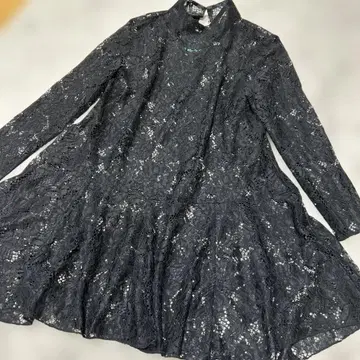 H&M 전체 레이스 디자인 블랙 원피스 긴팔 밑단 플레어 헴 원피스 M