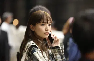 사이렌트 카와구치 하루나 착용 아메리칸 홀릭 체크 셔츠