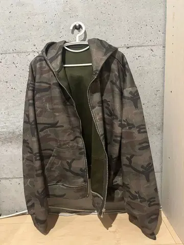 카모 패턴 풀 집업 후드티