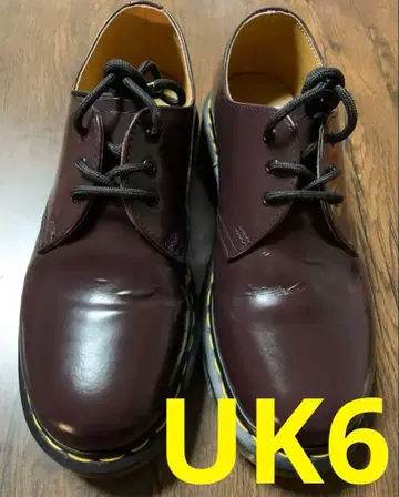 Dr.Martens 3홀 버건디