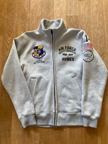 AVIREX 그레이 스탠드 집업 맨투맨 사이즈 L!