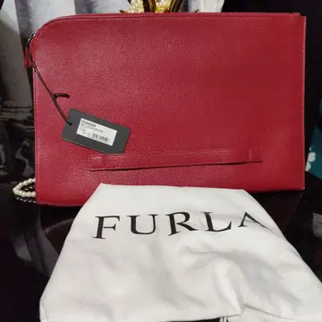 FURLA 레드 클러치백 수납 가방 포함