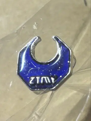 계속 한밤중이면 좋을 텐데 코즈단 가챠 시크릿 루나모노리스 반지