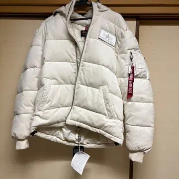 미사용 ALPHA INDUSTRIES 퍼퍼 자켓