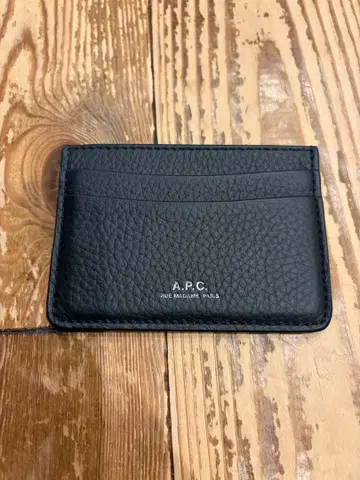 A.P.C. 블랙 카드 케이스