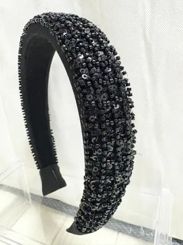 비즈 장식 블랙 머리띠 새상품