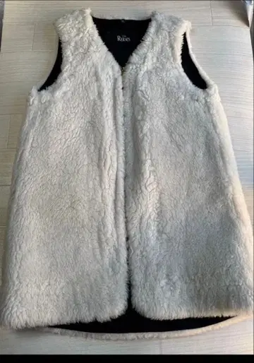 THE RERACS 더 리라쿠스 보아 라이너 베스트 울 퍼 화이트