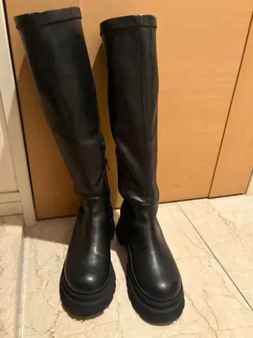블랙 롱 부츠 통굽