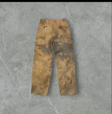 베이지 워크 팬츠 얼룩진 외관