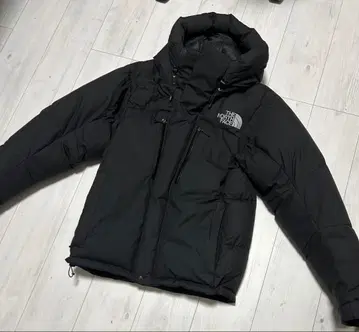 THE NORTH FACE 블랙 다운 자켓