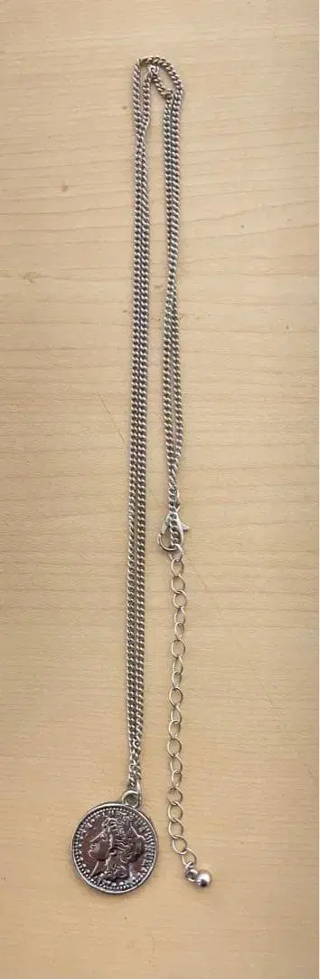 실버 코인형 펜던트 목걸이 (약 33cm)