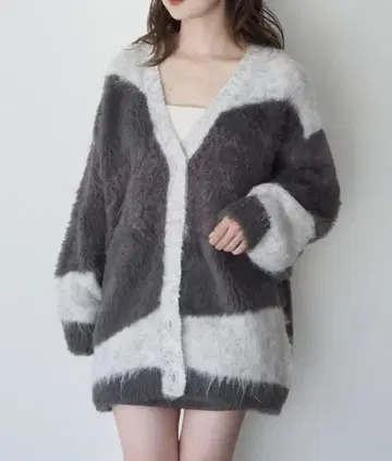 ttiptop 미사용 새상품 이소재 MIXV 넥 가디건