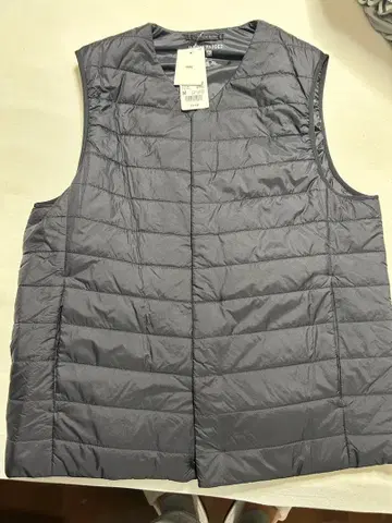 유니클로 웜 패디드 다운 베스트 M 사이즈