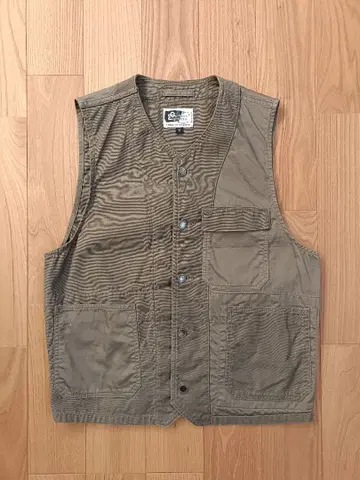 ENGINEERD GARMENTS 엔지니어드 가먼츠 베스트 구 로고