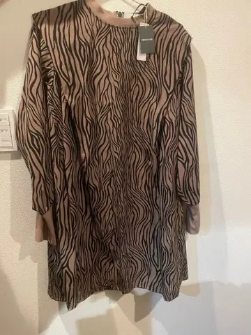 THOUSAND MILES 긴팔 원피스