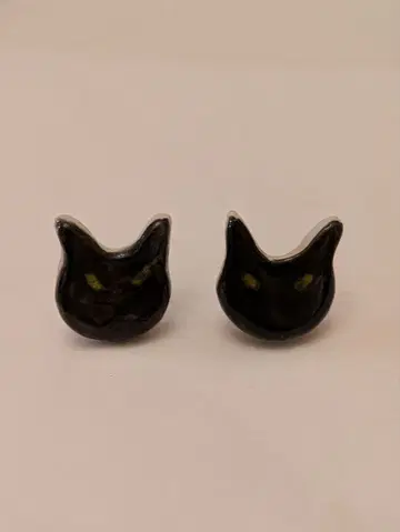 미사용 새상품 검은 고양이 얼굴형 귀걸이
