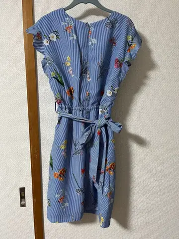 미슈마슈 꽃무늬 슬리브리스 원피스