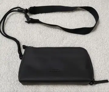 UCON ACROBATICS 유콘 오티스 숄더 사코슈