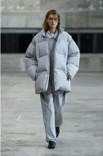 stein OVERSIZED REVERSIBLE DOWN JACKET