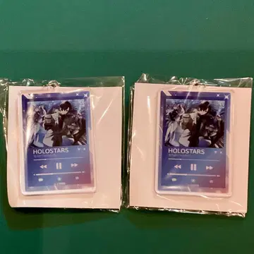 2개 홀로스타즈 아크릴 키링 겨울 외출 보이스