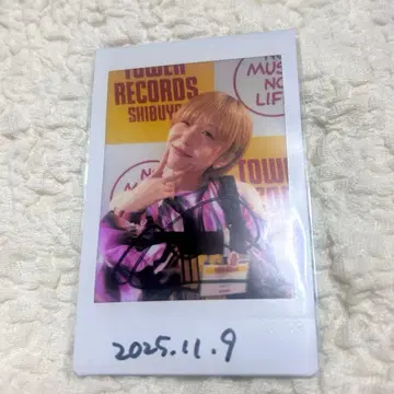 ExWHYZ mayu 폴라로이드