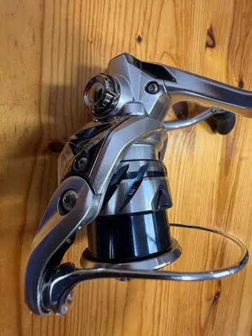 시마노 스트라딕 C2000S