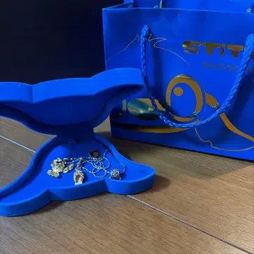 스티치 목걸이 (케이스와 박스 포함)