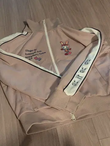 메조 피아노 베리에짱 트랙 자켓