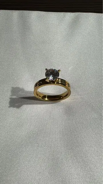 유품 정리 / 골드 / 스톤 부착 반지