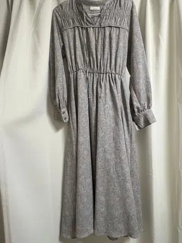 그레이 꽃무늬 맥시 원피스