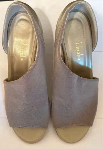 t.inaba 티.이.나바 샌들 오픈토 베이지