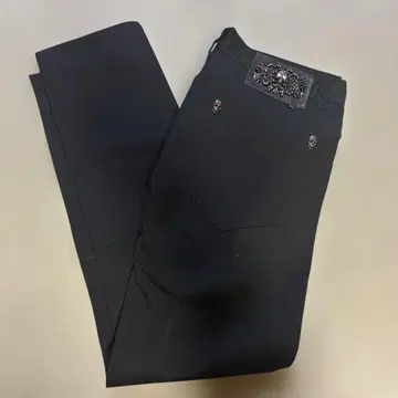 블랙 이지 팬츠 스컬 장식