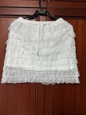 메리제니 프릴 티어드 미니 스커트