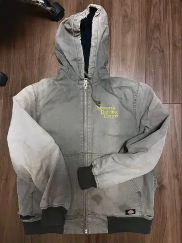 몬머스 빌딩 센터 dickies